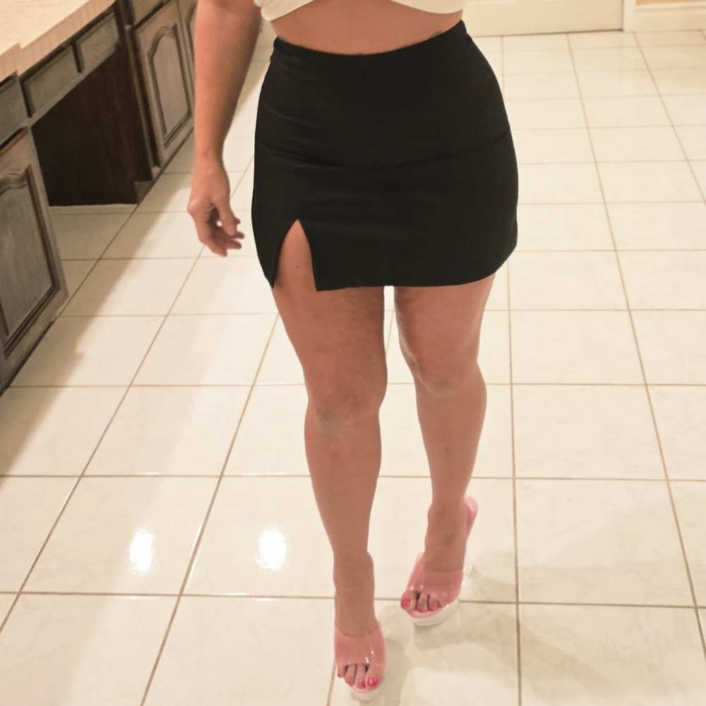 I.N. San Francisco Black Mini Skirt - Picture 2 of 12